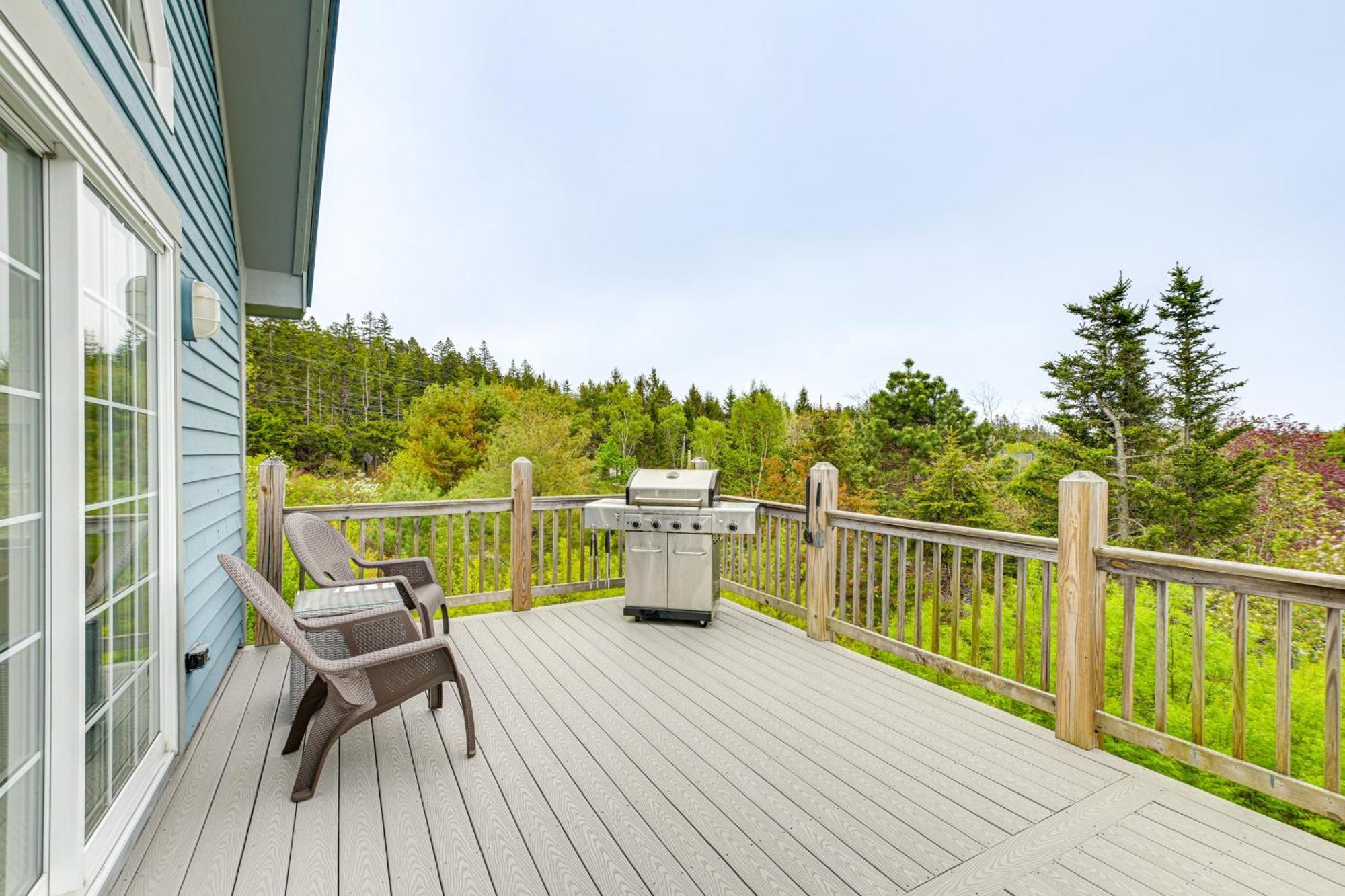 Coastal Maine Home With Deck 4 Mi To Acadia Trails! Bernard Extérieur photo